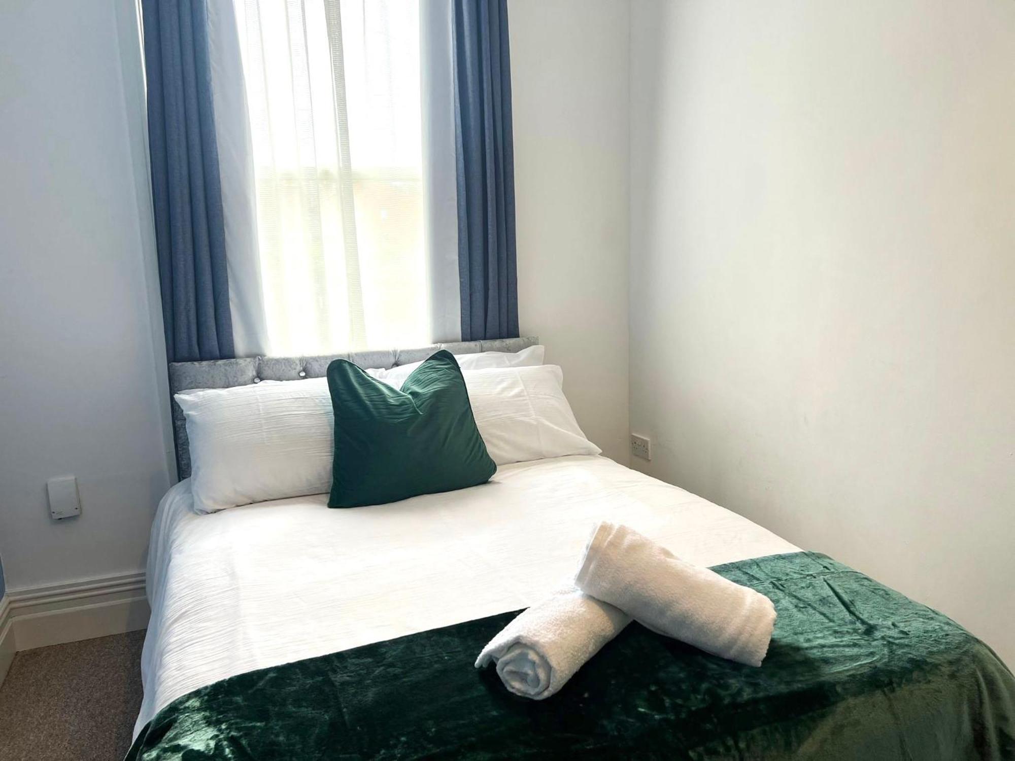 Spacious Haven Near Of Apartment Leicester